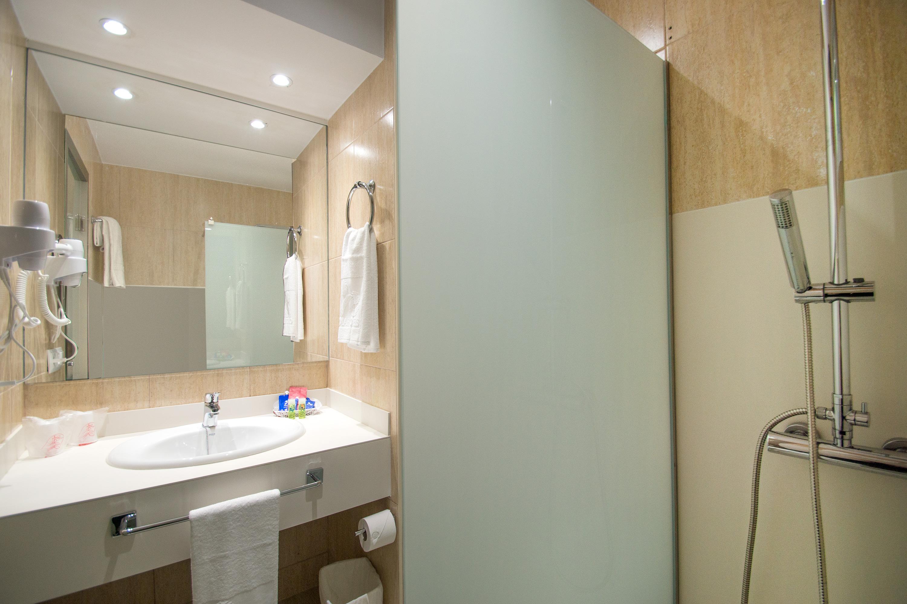 Globales Panamá Hotel 4*