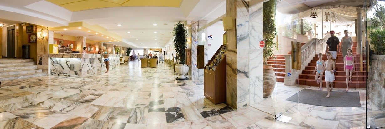 Hotel Globales Panamá 4*