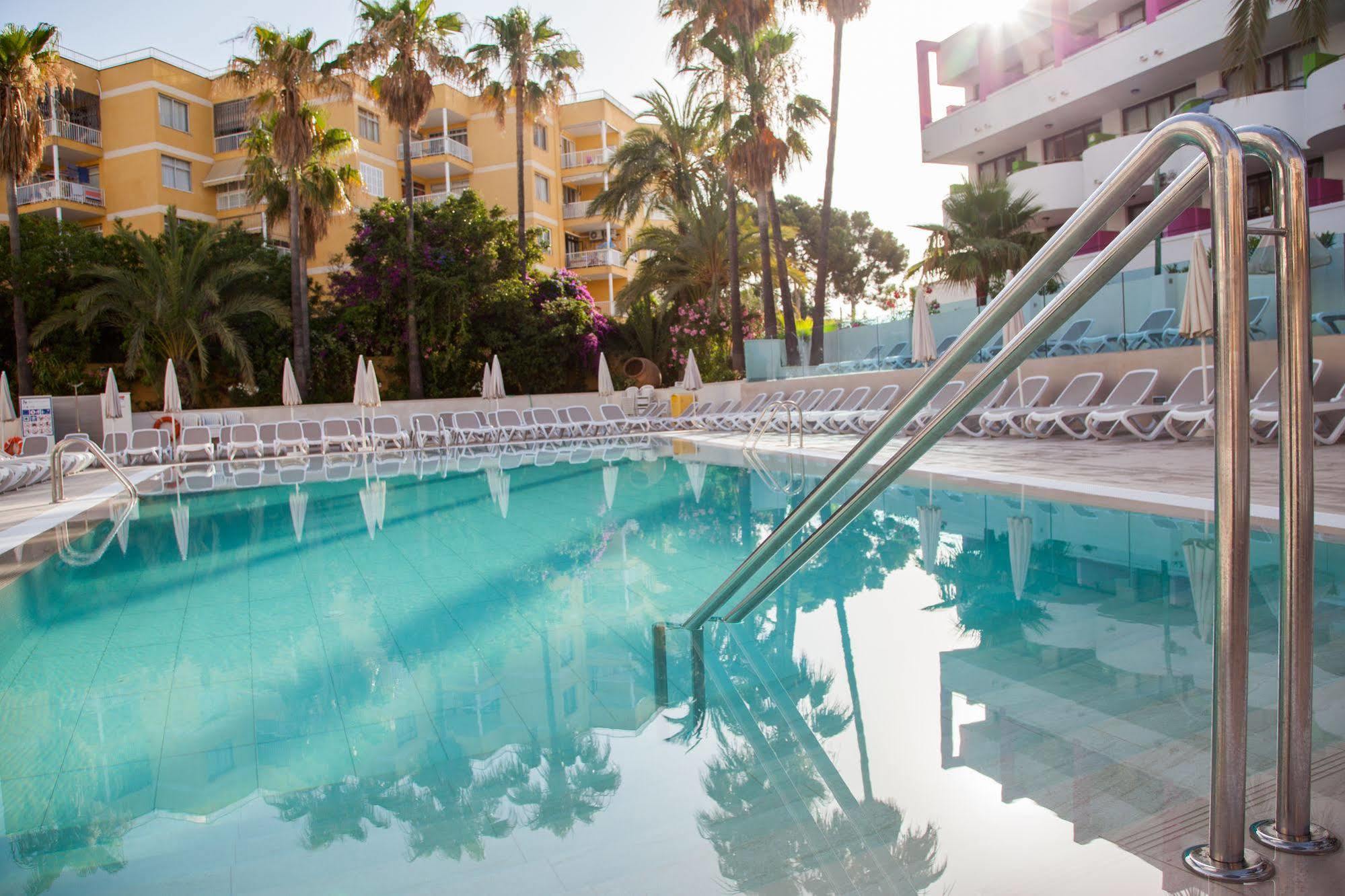 Globales Panamá Hotel 4*